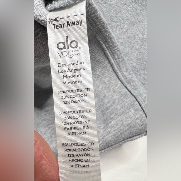 Alo Yoga Women's segment pullover Fleece sweatshirt - Dove Grey - S. - Picture 15 of 16
